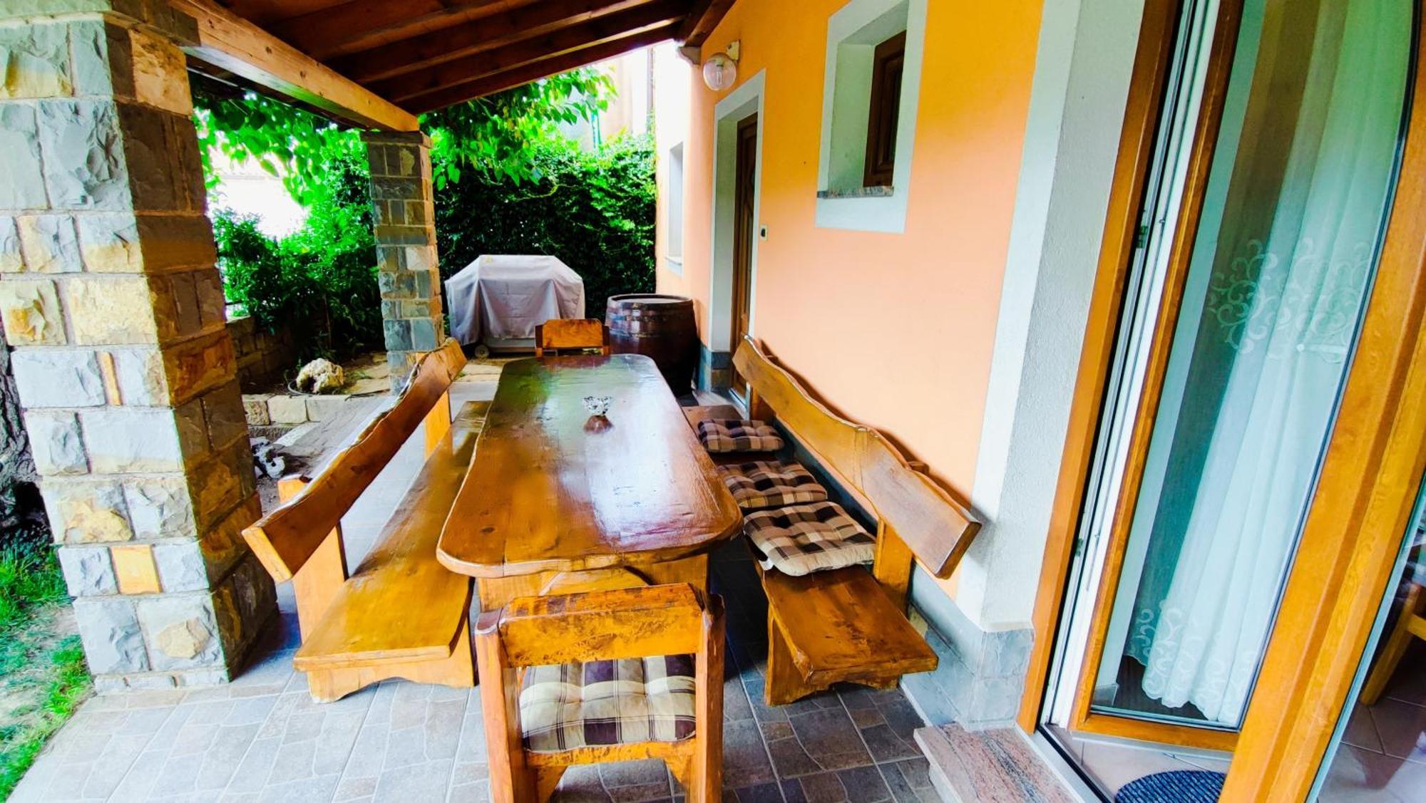 Apartment Wine & Olive Oil Mofardin โคเปร์ ภายนอก รูปภาพ